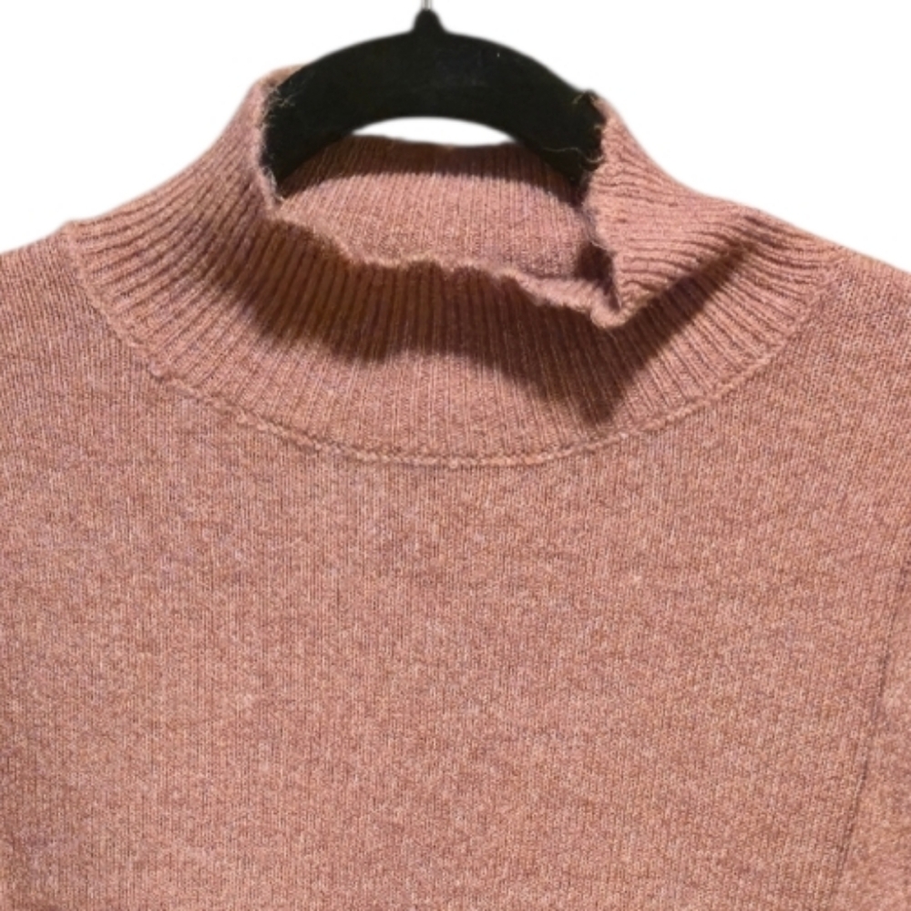 RW&Co Pink Sweater - Picture 2 of 6
